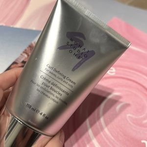 MONAT curl defining cream
